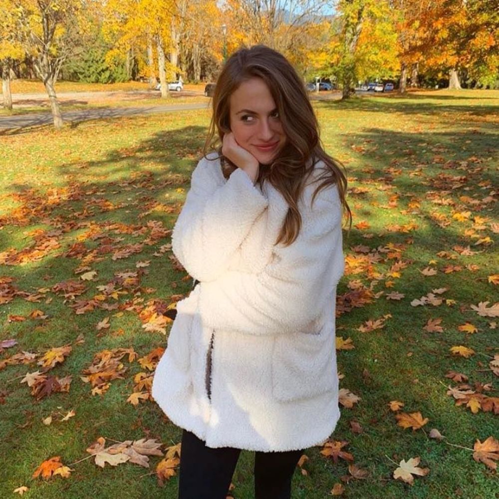 Meet your Posher, Chloe